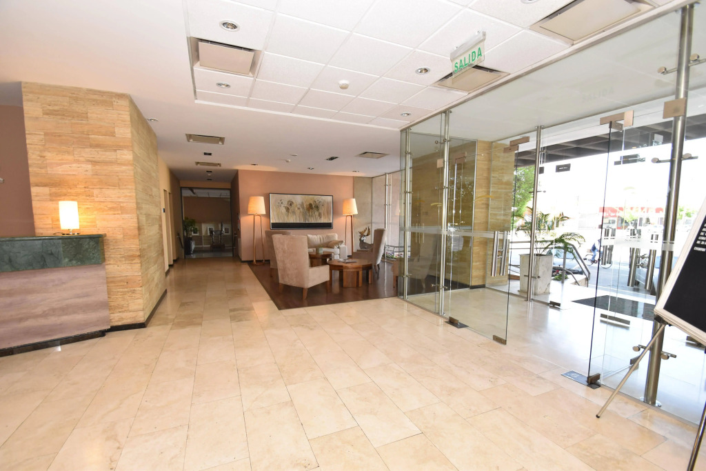 Hotel Tower Inn & Suites