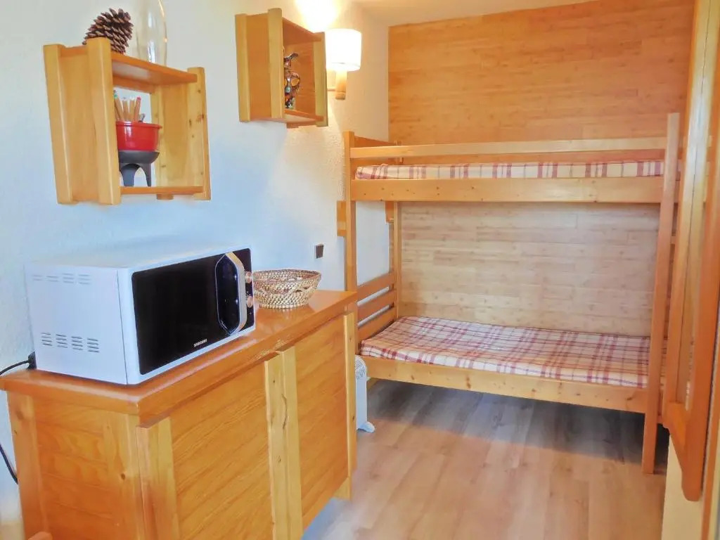 Appartement La Plagne, 1 pièce, 4 personnes - FR-1-353-74