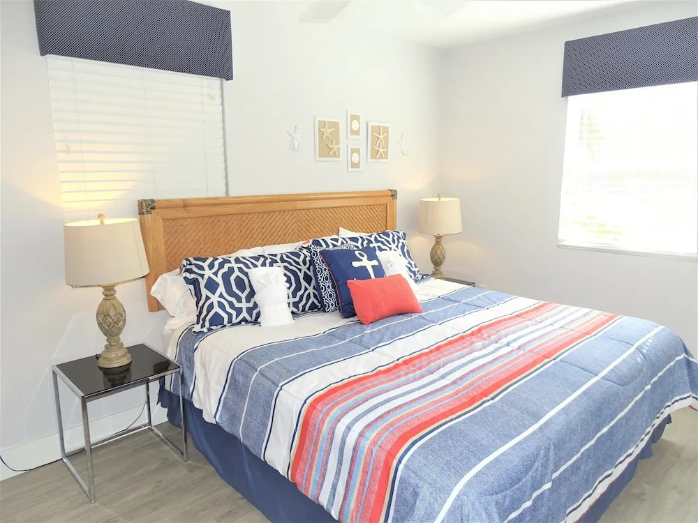 Sea Club II Unit 2A - 3 Br Cottage