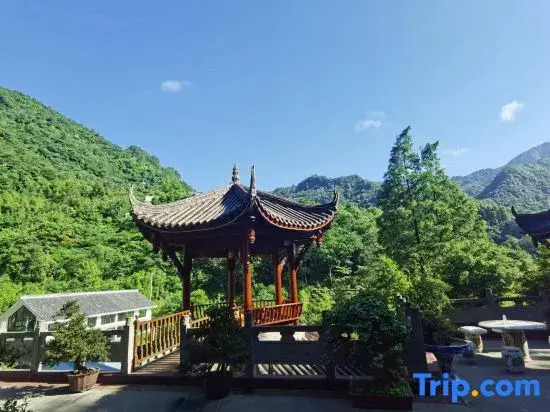 Yu Gui Yu Ye Private Hot Spring Inn (Qingcheng Back Mountain Branch)