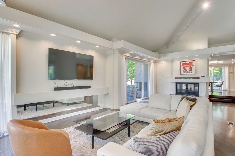 1 Mi to OU! Group Getaway w/ Game Room, Pool
