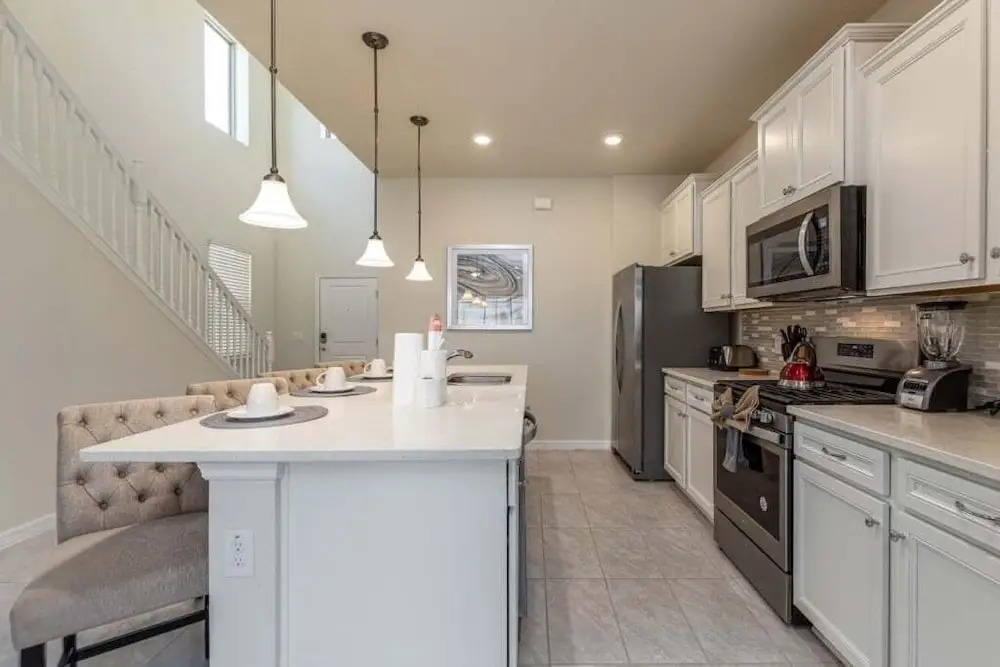 Bright Elegant Home @ Solterra