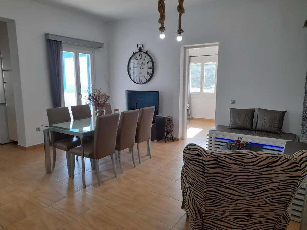 Golden View House