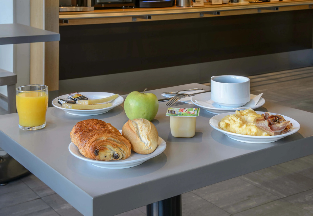B&B HOTEL Nîmes Ville Active, parking sécurisé gratuit
