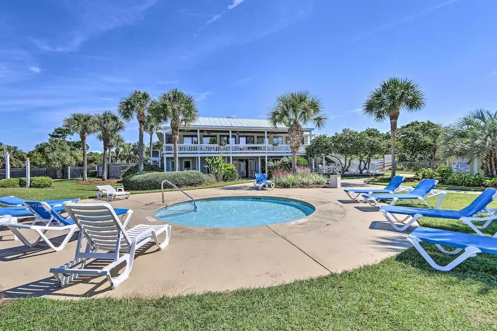 Oceanfront Condo in Harbor Island Community!