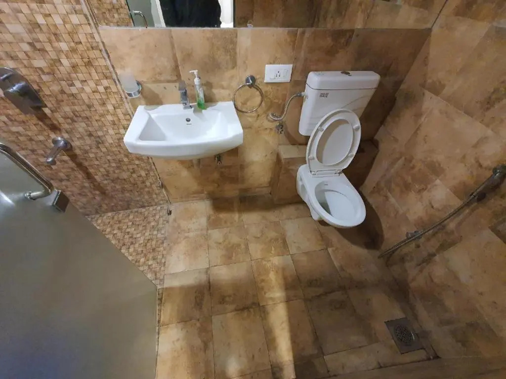 Homestays at Rajhans BELLIZA Near Airport