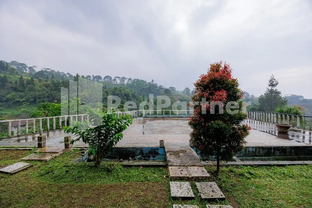Villa Kampus Near Taman Safari Cisarua Puncak RedPartner