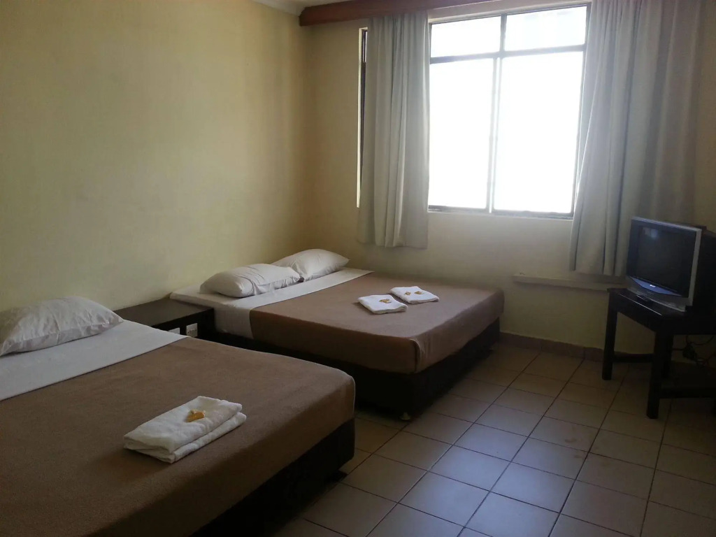 Iskandar Sinsuran Guesthouse