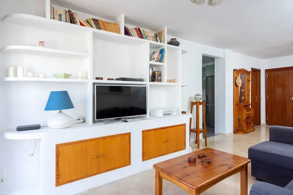 Excellent Apartment with Pool and View Ref 138