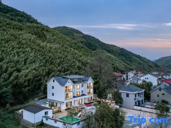 Qushanye · Moganshan Family Stream Tracing Wenquan Vacation Boutique Stay