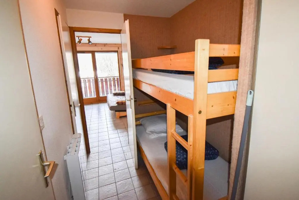 Le Pied des Pistes A13, Joli Studio tout confort 4 pers, vue vallée imprenable, DRAPS NON COMPRIS