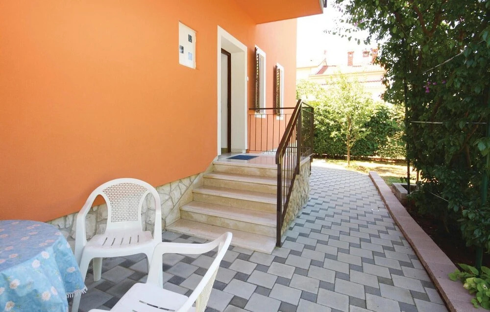 Nice Apartment in Stinjan With 2 Bedrooms and Wifi
