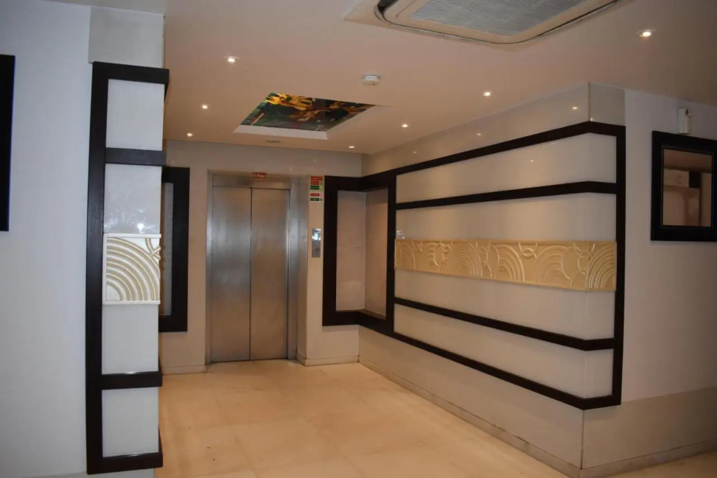 HOTEL GODWIN DELUXE NEAR CONNAUGHT PLACE Offers FREE AIRPORT PICKUP