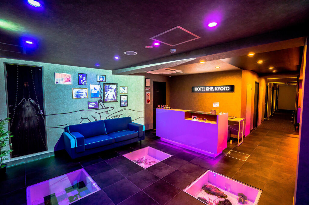 Hotel She, Kyoto