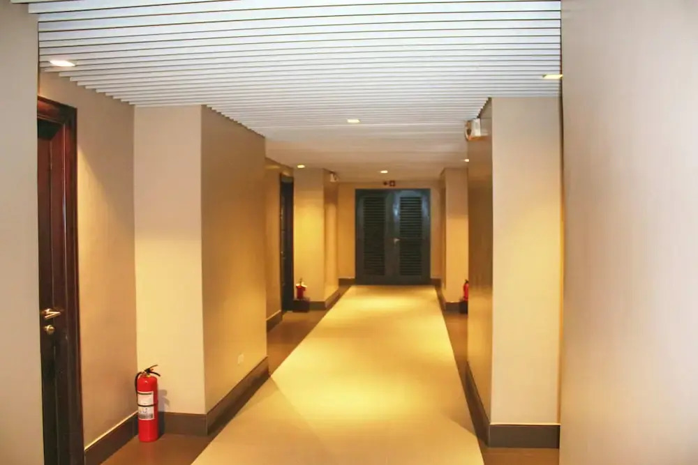 LuxeLite Suites Pasay