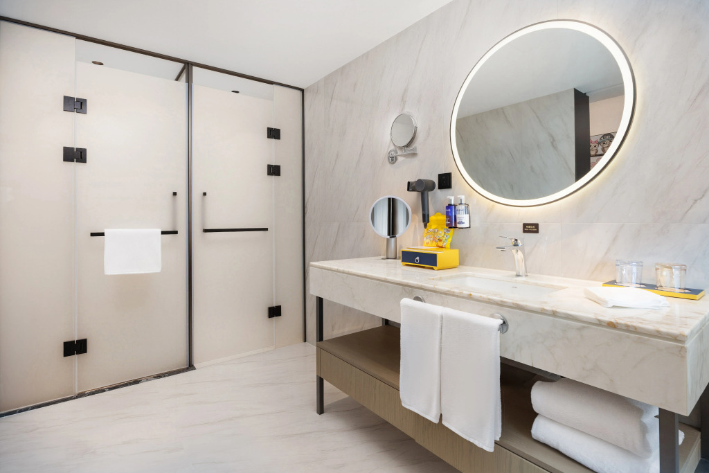 voco Suzhou Guanqian Street by IHG