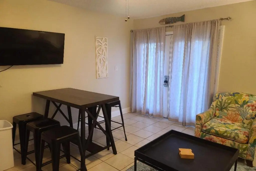 Cozy Condo Just Steps To The Beach, Unit 2 - Sleeps 4