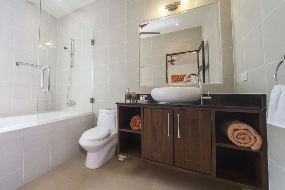 Villa Ploi Attitaya 6 Bed 2 Storey Villa Near Nai Harn Beach