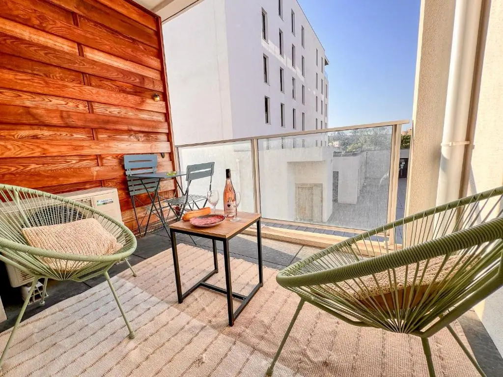 GINA - Lumineux, balcon, wifi, clim - Ajaccio
