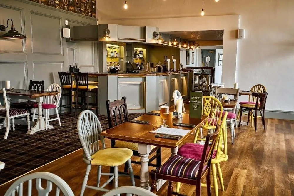 The Commodore Inn