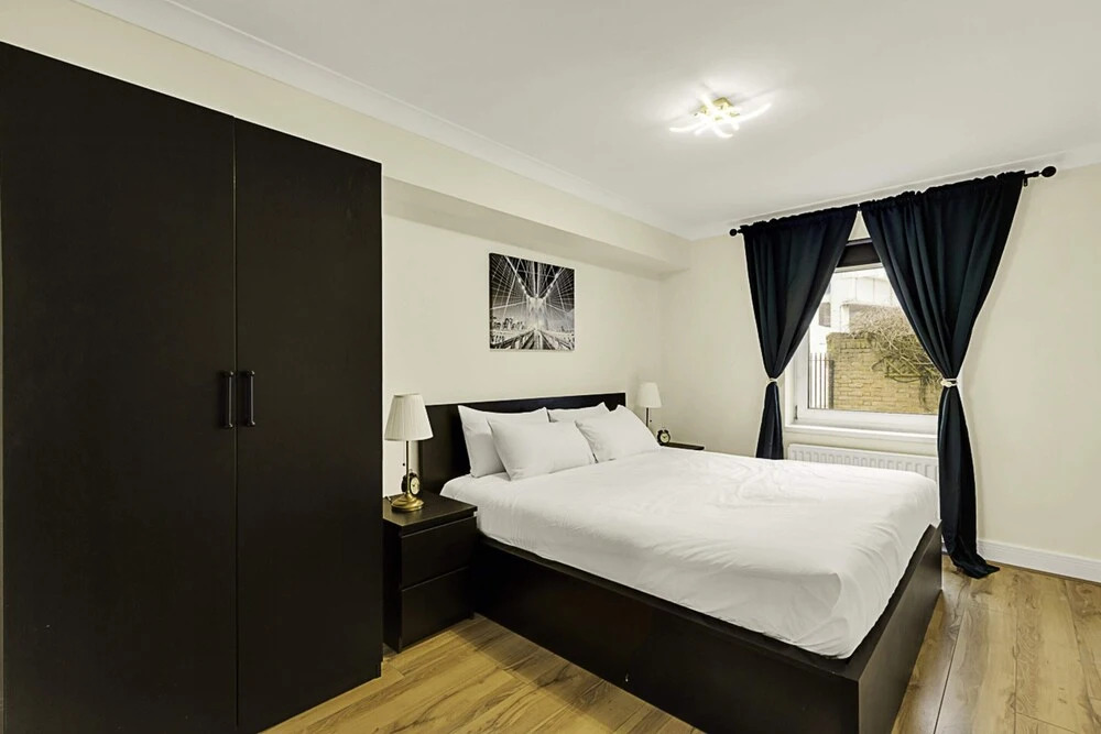 Charming Centrally Located Wimbledon Flat