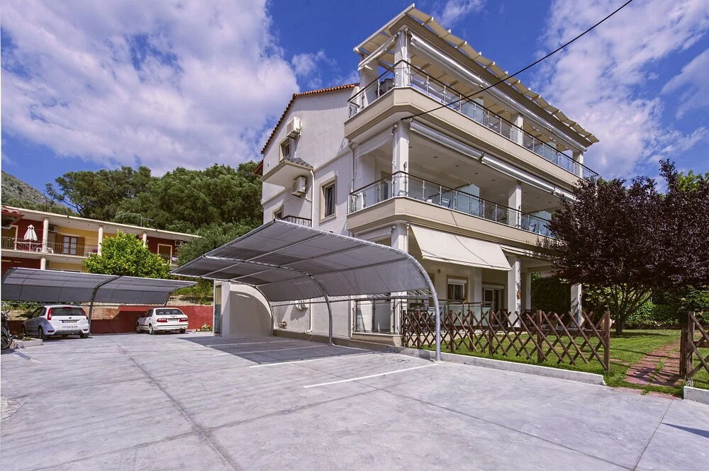 Rousis Studios