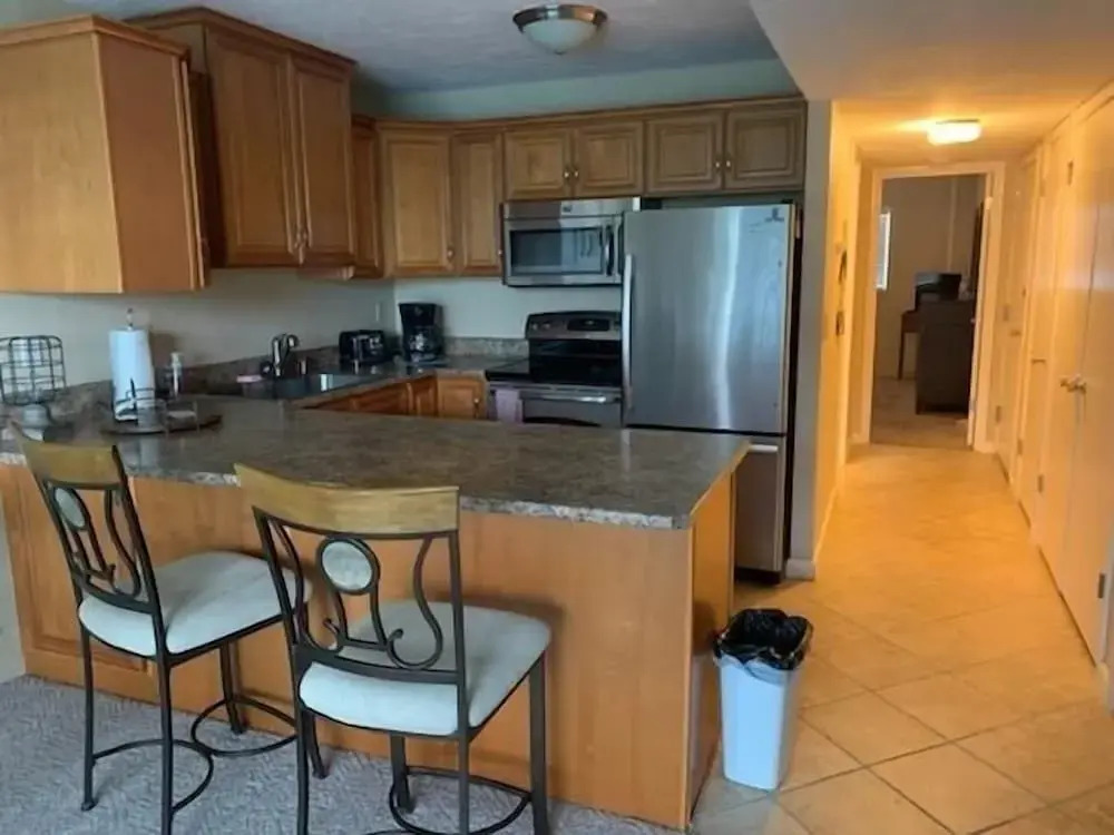 Vantage Pointe #222 1 Bedroom Condo