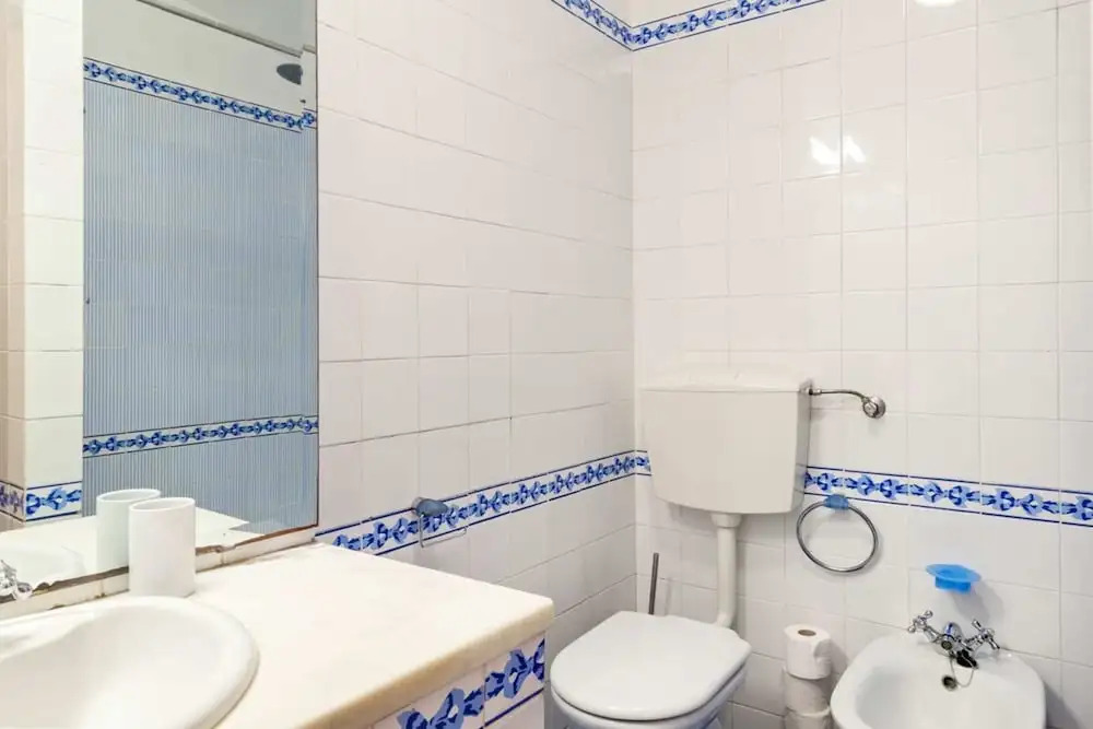 Lovely 2 Bedroom Duplex Apt w Terrace in Cascais