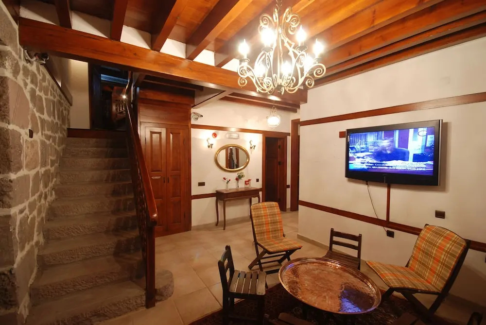 And Hotel