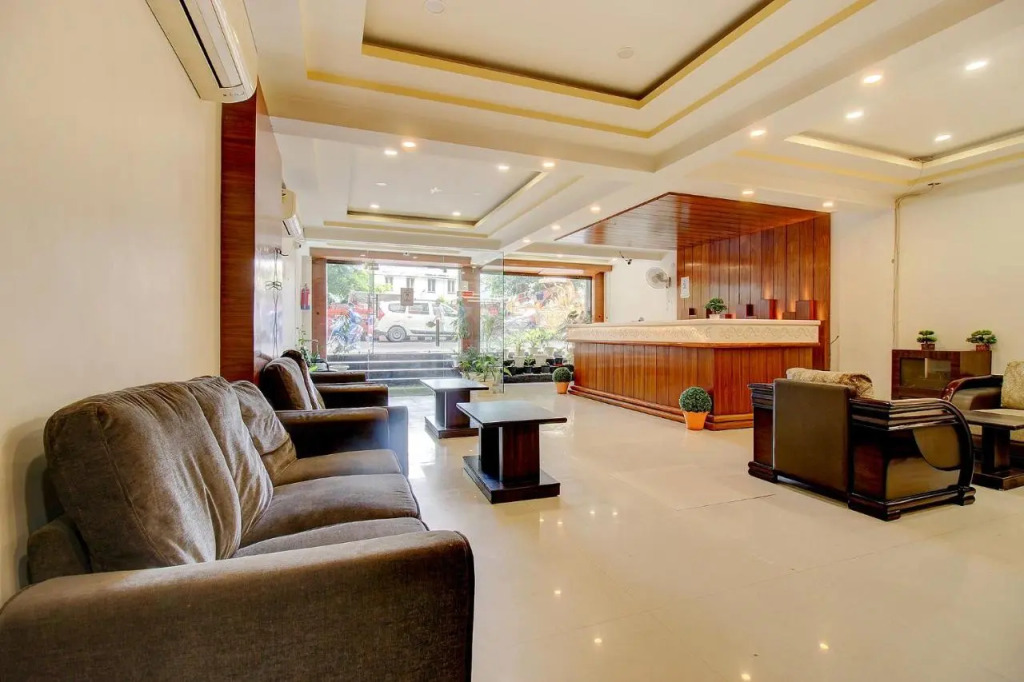 FabHotel PS Grand