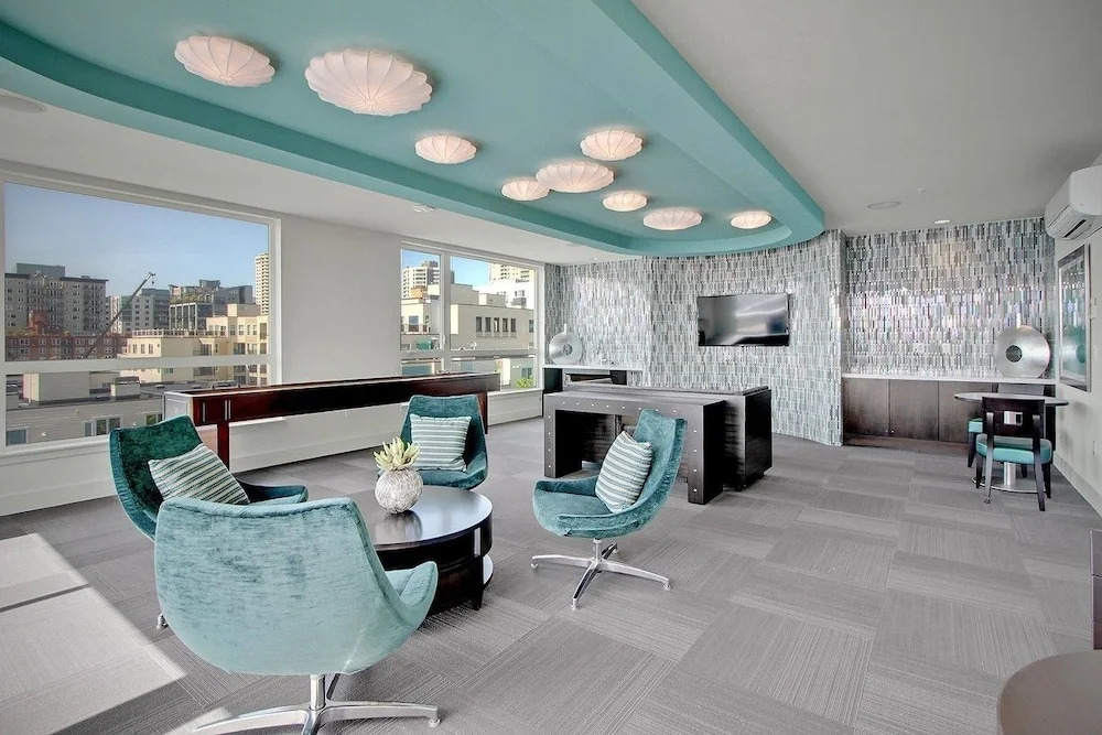 Belltown Pike Place Suites by Luxe Hubs