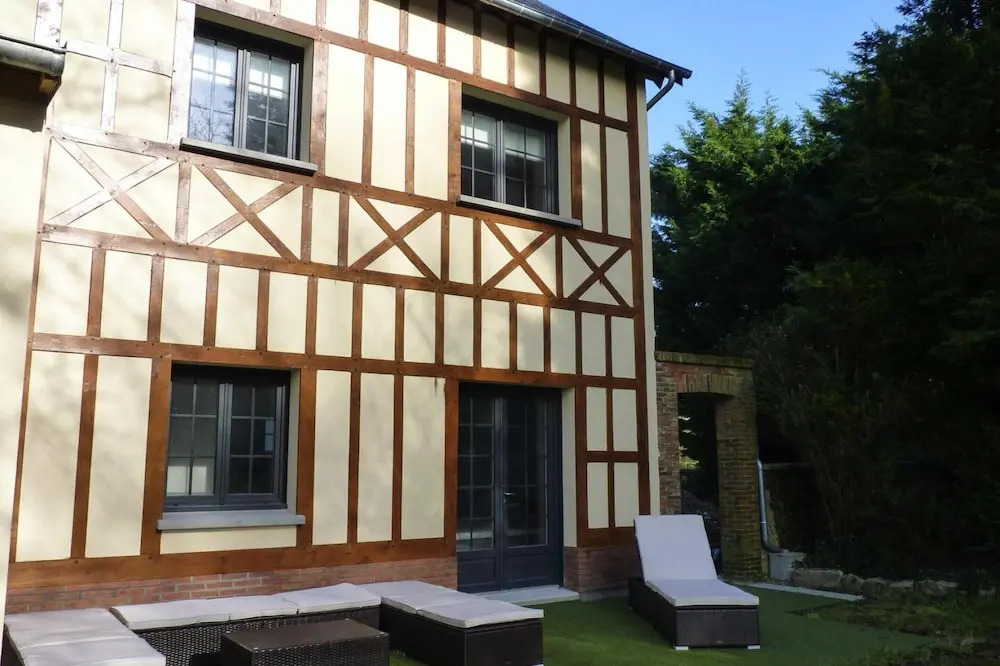 Semi-detached house, Rieux