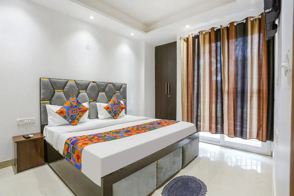 Fabhotel 24&7