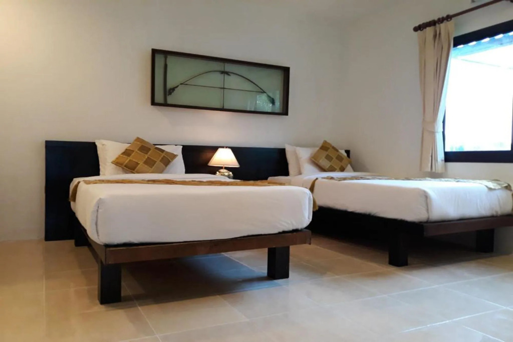 Praewa Villas Naiyang Phuket