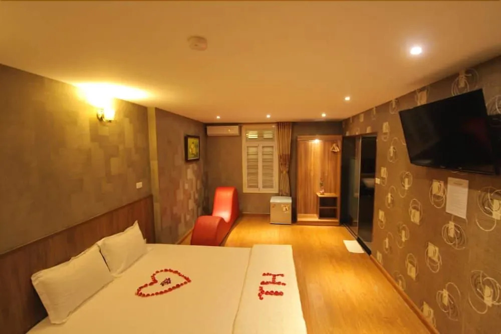 TH Hotel
