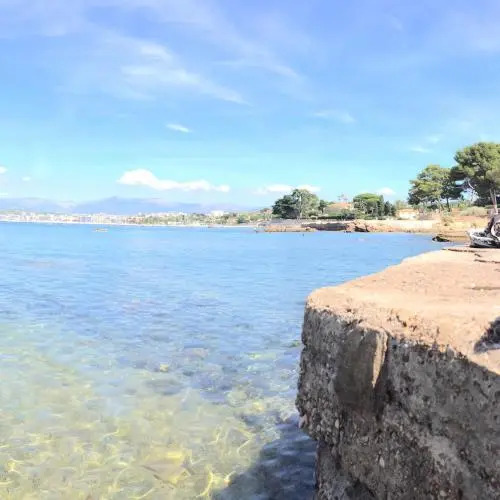 Chez Zizou - F2 Cap d’Antibes versant ouest