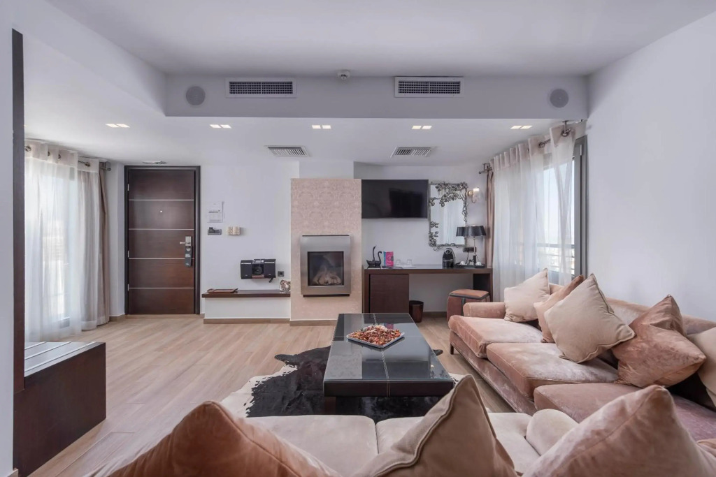Habitat Hotel