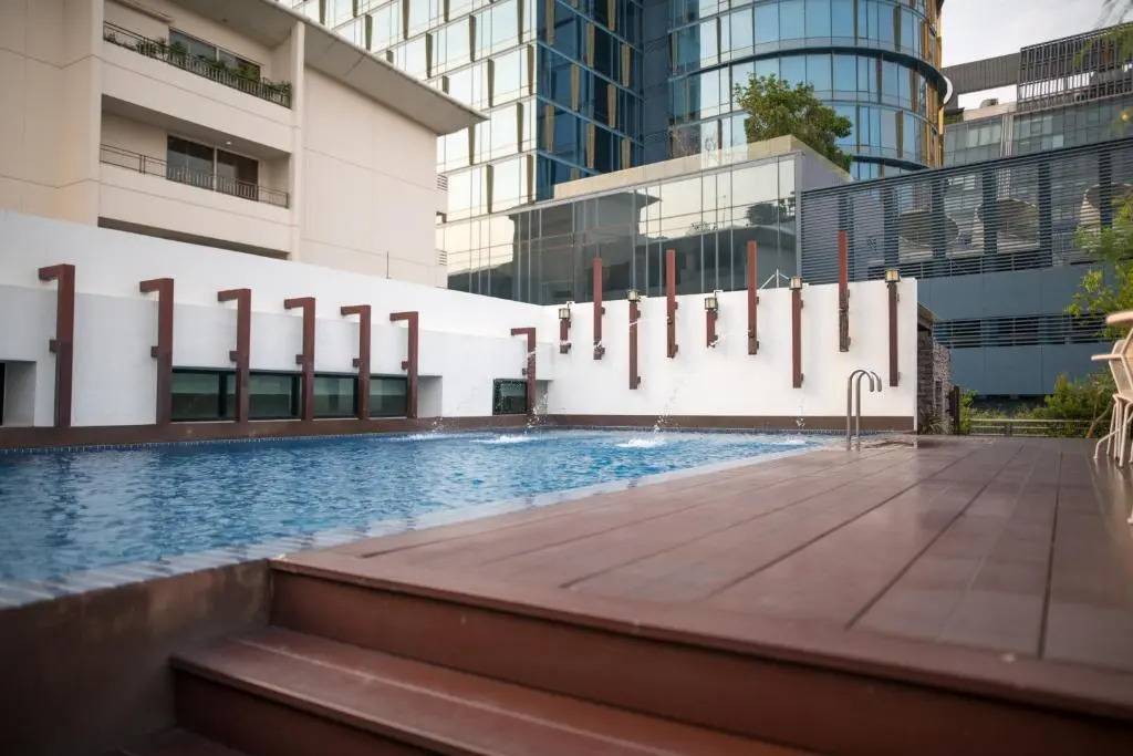 Le Cote, Thonglor Soi 8