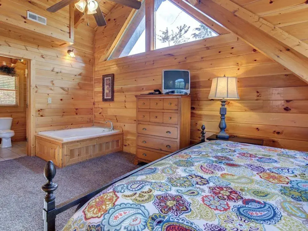Moonlight Theater Lodge