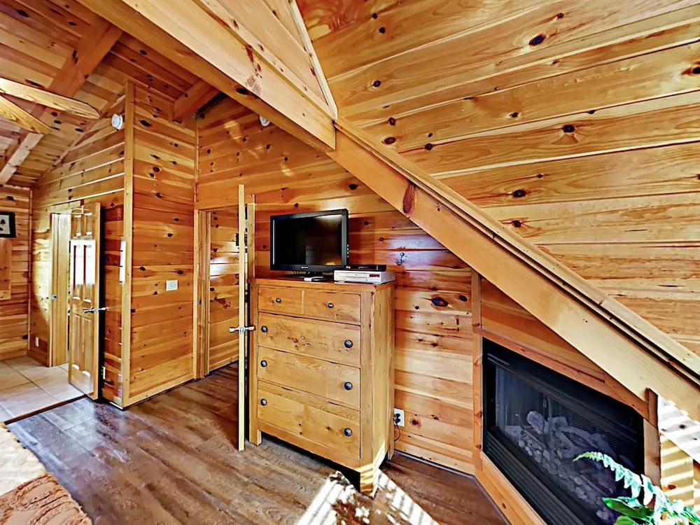 Eastern Sky Mountain Retreat - 2 Br Home