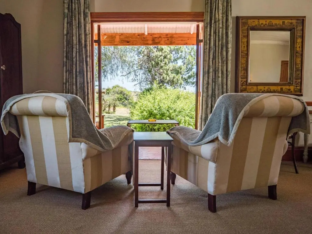 Leeuwenbosch Shearers Lodge - Amakhala Game Reserve