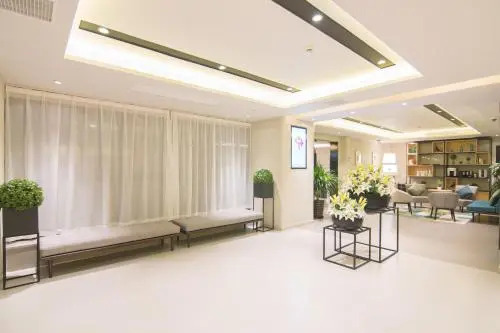 Home Inn Selected Shanghai Harbour City