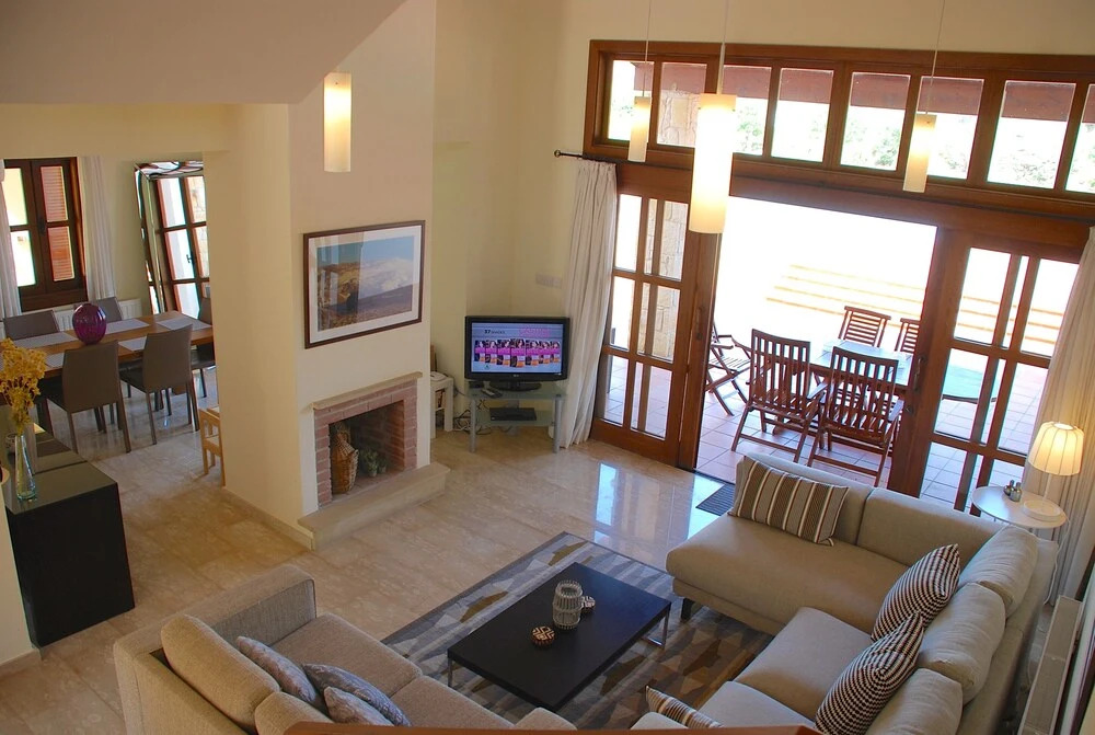 Villa 32 - Limni
