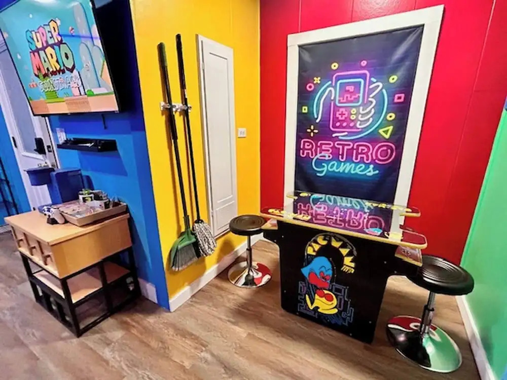 Gamezone With Pacma Arcade, Wifi, Free Parking