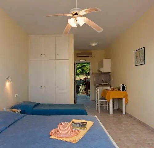 Flat 1 Bedroom 1 Bathroom - Lourdata