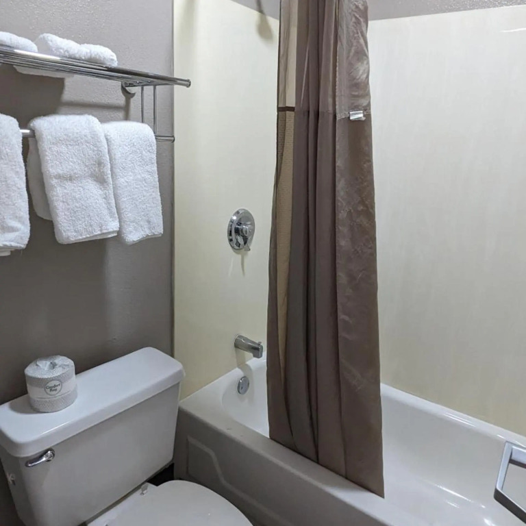 Motel 6-Nashua, NH - South