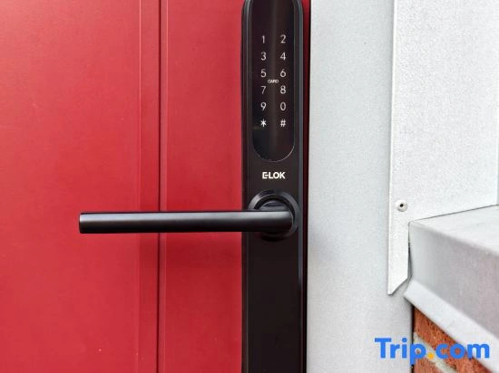 Walk to Stadium · CBD 2BR 2Bath Townhouse+ Private Parking- JJHome