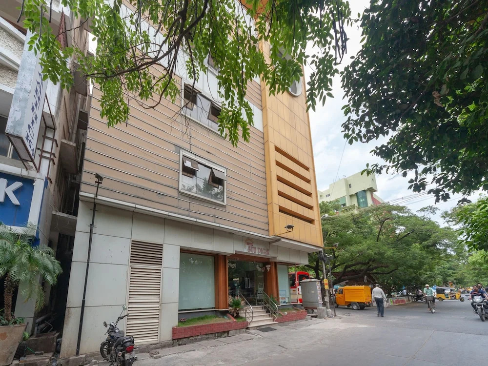 OYO 15923 Sun Park