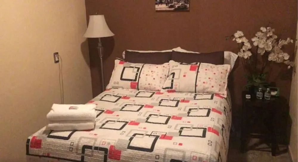 Franks house "Shared House"