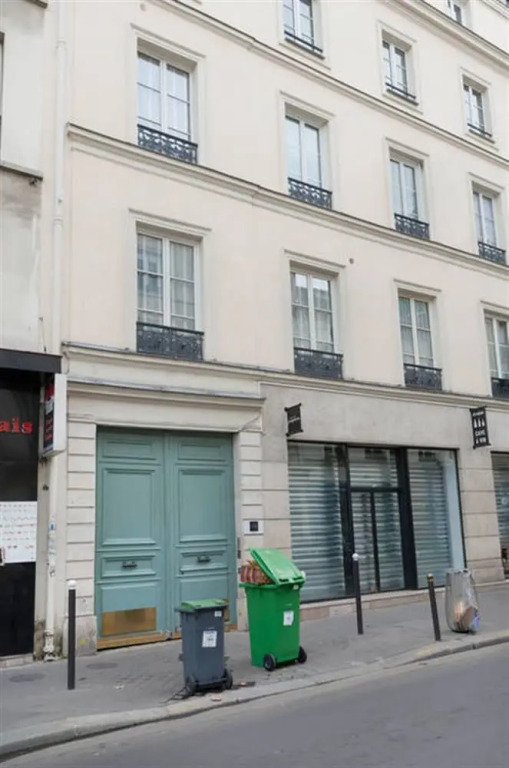 Modern Studio Bastille Smartrenting